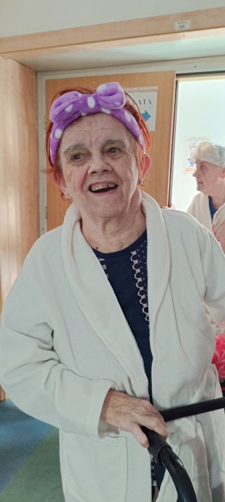 Slika varovanke VDC Tončka Hočevar v pustnem kostumu