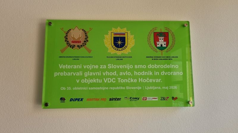 Spominsko obeležje na izvedeno delovno akcijo.